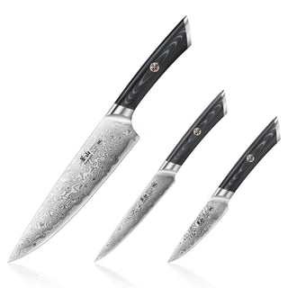 
                    
                      Three knives with patterned Damascus steel blades and black handles with a circular emblem, arranged diagonally.
                    
                  