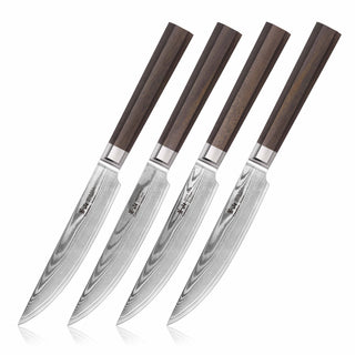
                    
                      Four steak knives with patterned Damascus steel blades and dark wooden handles, arranged side by side.
                    
                  